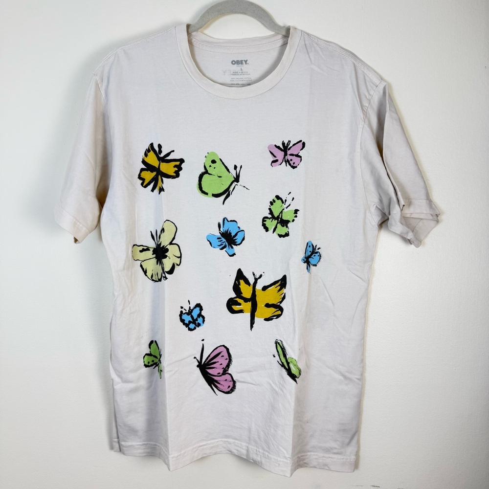 🛍️Obey Womens‎ Butterflies Organic Graphic Tee Vintage Vibes Classic Casual